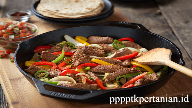 Fajita: Hidangan Tradisional Tex-Mex yang Menggugah Selera